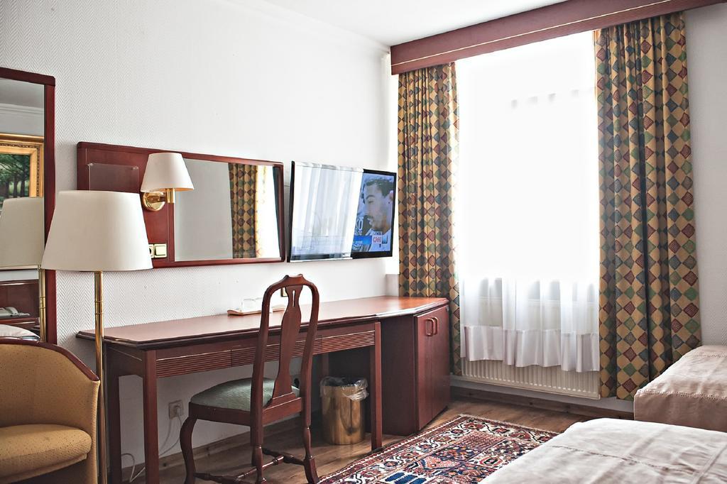 Hotel Ravel International 3*